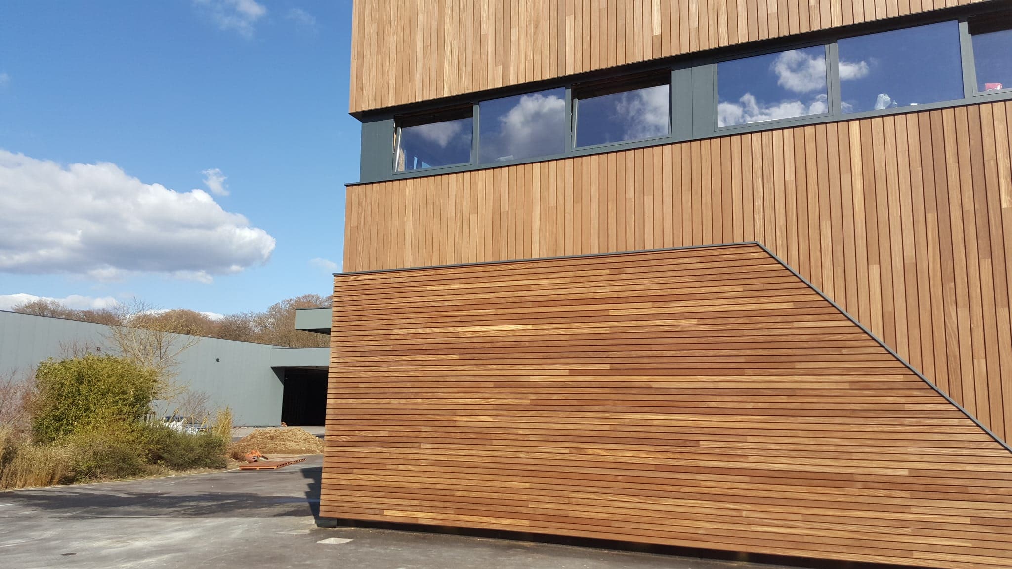 27-Jaya-Techniclic-Wood-Cladding-Hidden-Fastening-Vetedy-LaParqueterie-Facade-Factory-1